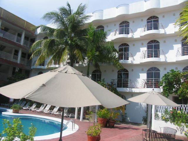 רינקון דה גוויאביטוס Hotel Y Suites Bugambilias מראה חיצוני תמונה