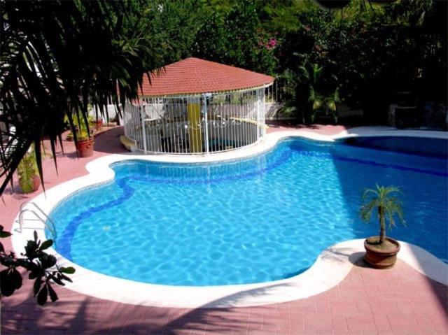 רינקון דה גוויאביטוס Hotel Y Suites Bugambilias מראה חיצוני תמונה